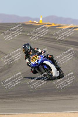 media/Oct-08-2023-CVMA (Sun) [[dbfe88ae3c]]/Race 3 Amateur Supersport Middleweight/